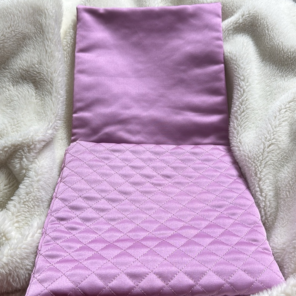 GUCCI RARE Collectors Necklace Display & Duster Pouch Quilted Padded Silk - Picture 4 of 5